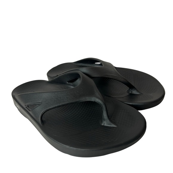 OOFOS Ooahh Sport Comfort Flip Flop Recovery Sandals Black Men’s size 11